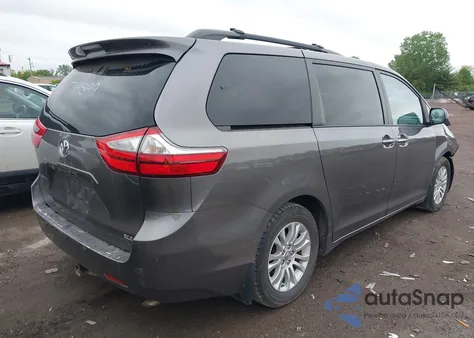 2016 Toyota Sienna Xle 8 Passenger z USA, uszkodzony, nr VIN 5TDYK3DC3GS714599
